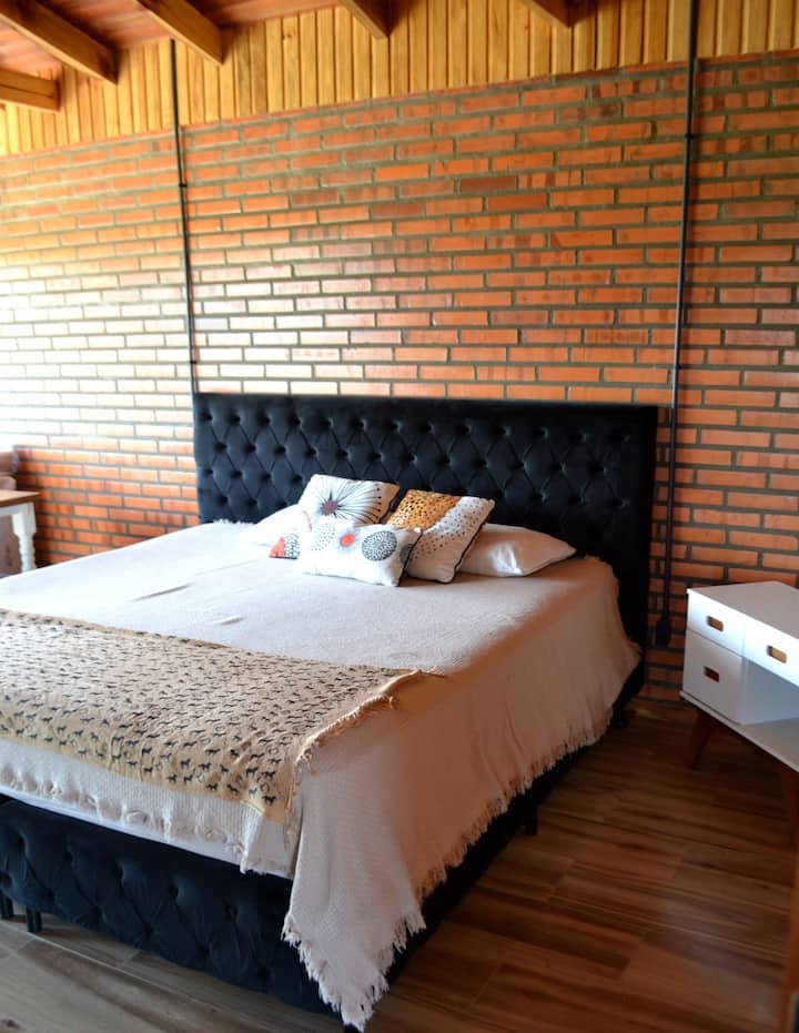 საძინებელი 1