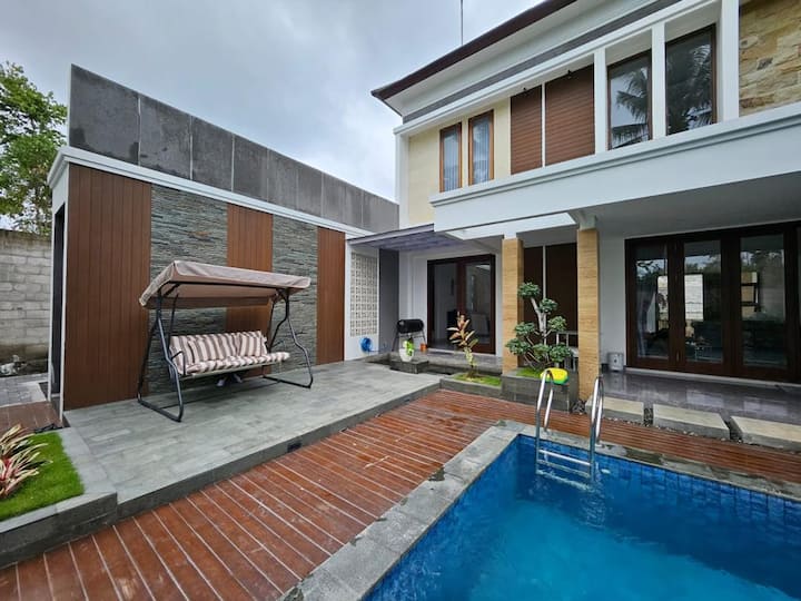 Bir ziyofatda mast ayolni sikishdi