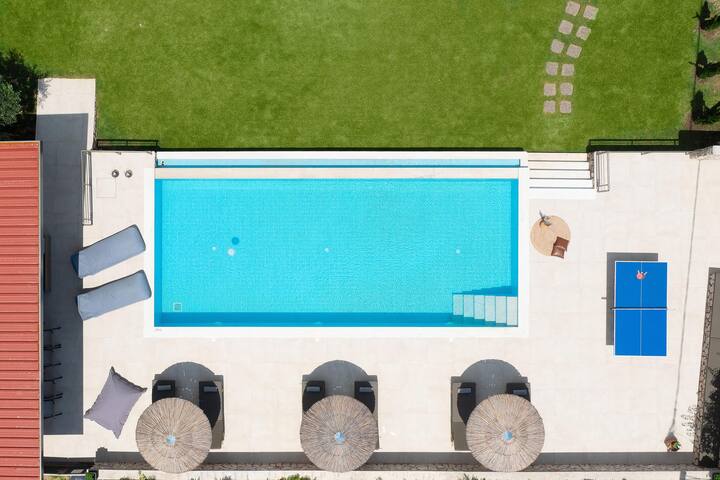 GGA Albatross Villa gallery image 3