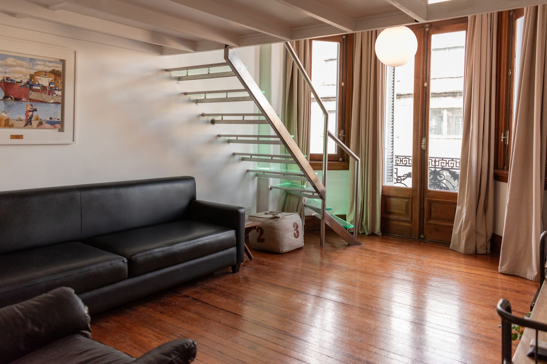 Luxury 2 room apt + 30% disc in tango show dinner