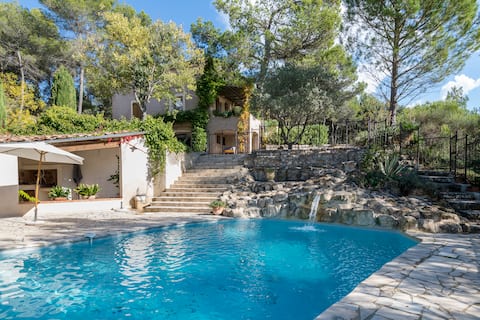 House and studio with panoramic view and pool