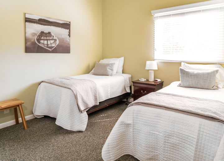 2nd floor double twin bedroom