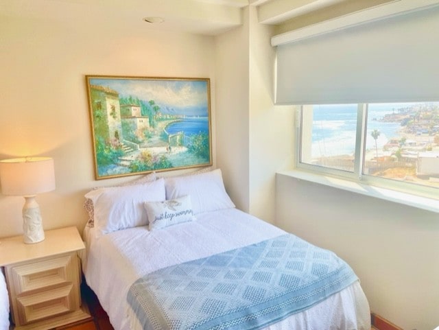 საძინებელი 4