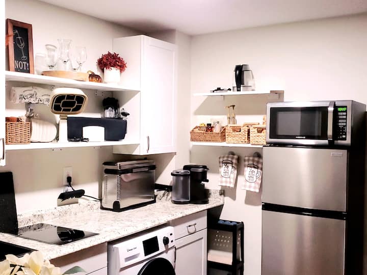 Altamonte Luxury Studio: Shops, Parks, & Fun - Altamonte Springs, FL