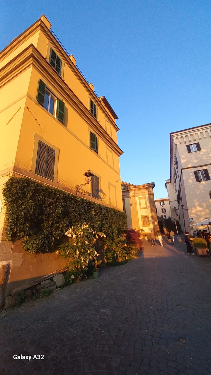 Frascati - Historic center 30 min. from Rome
