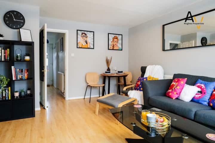 Business/leisure-ready 2-bed House In Northampton - ノーザンプトン