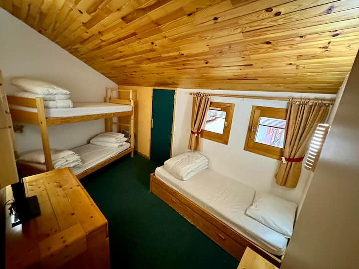 غرفة النوم 2