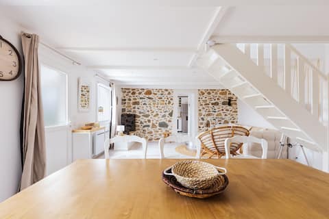 Charming family home 10 minutes from the beaches