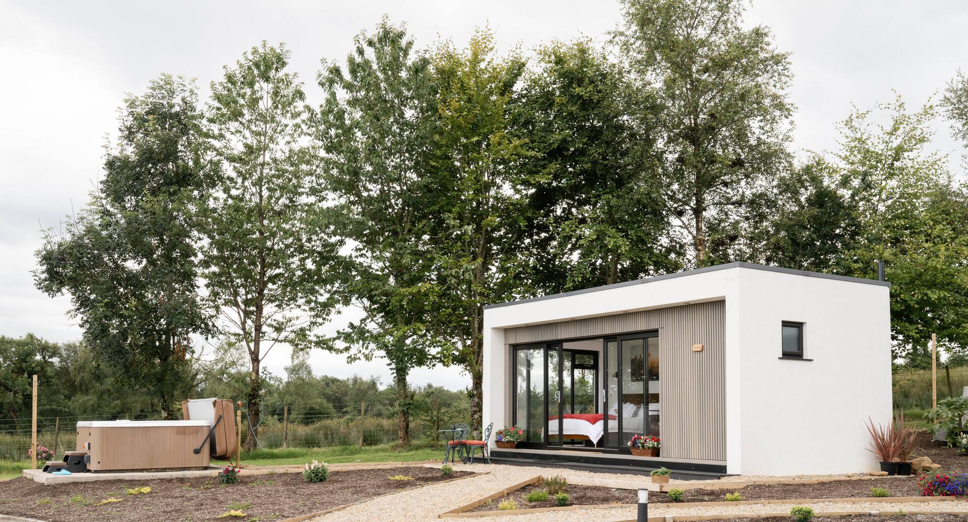 LakEscape: Lakeside Cabin With Slipway & Jetty