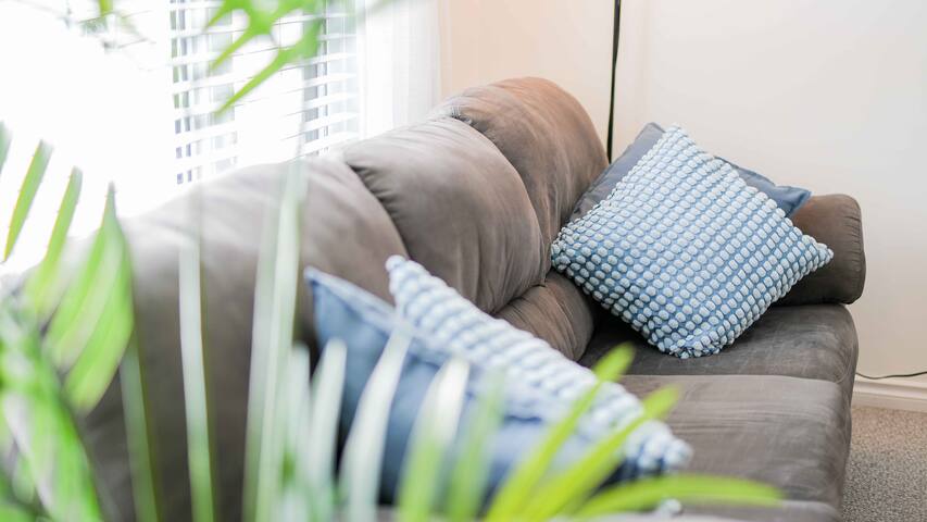 3BD River Heights Gem | Fenced Yard | Near Parks gallery image 2