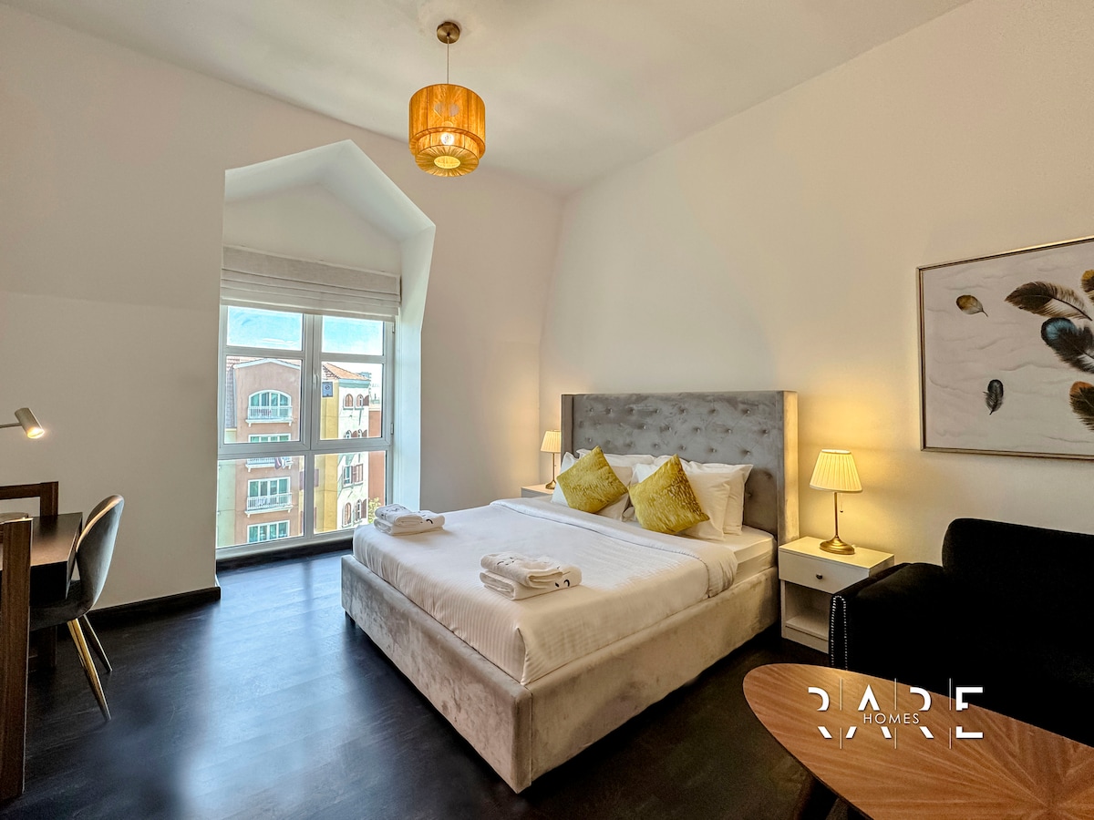 Top Airbnb: Rare Holiday Homes | Modest charm in Med 49 in Jebel Ali First