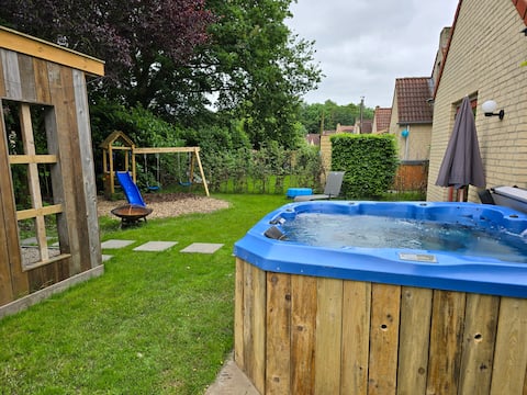 New: 3 bedroom house (max 7p)