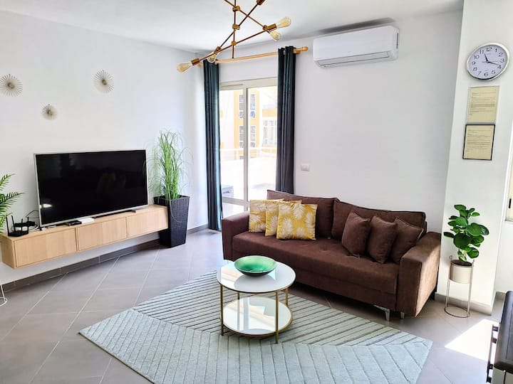 Cozy Sea-view Apartment With Terrace 50m From Sea - Durazzo