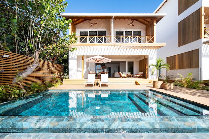 Ibagari Home Tropical/Ocean View