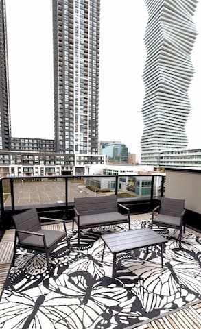 K2 Stays managed Airbnb listing 3