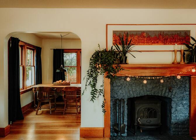 The Nook House in South Tabor gallery image 5