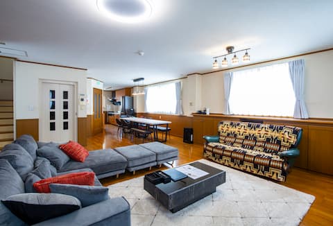 Within walking distance of Aomori station! Max 12 people! Enjoy a luxurious stay in a 3-story, 186 m