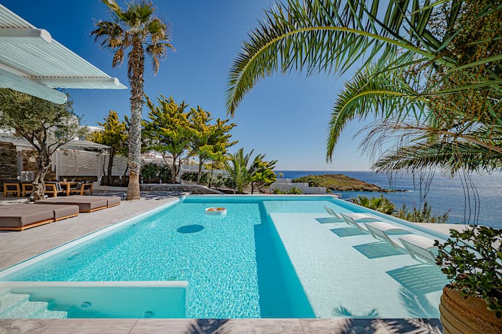Sanarte villa 2, 5br w/private pool and sea view!