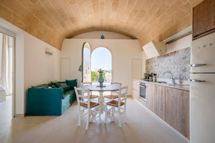 Luxury Apulian Villa, Jacuzzi And Pool - Alezio