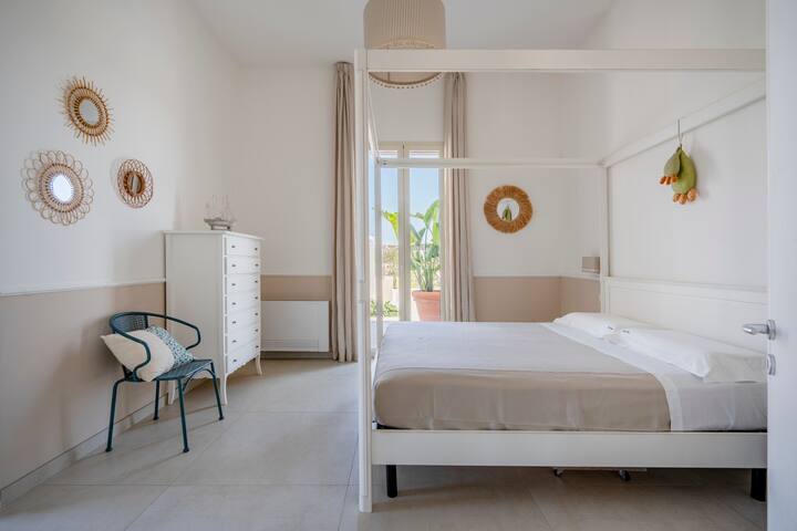 Luxury Apulian Villa w/ AC, Jacuzzi & Pool gallery image 5