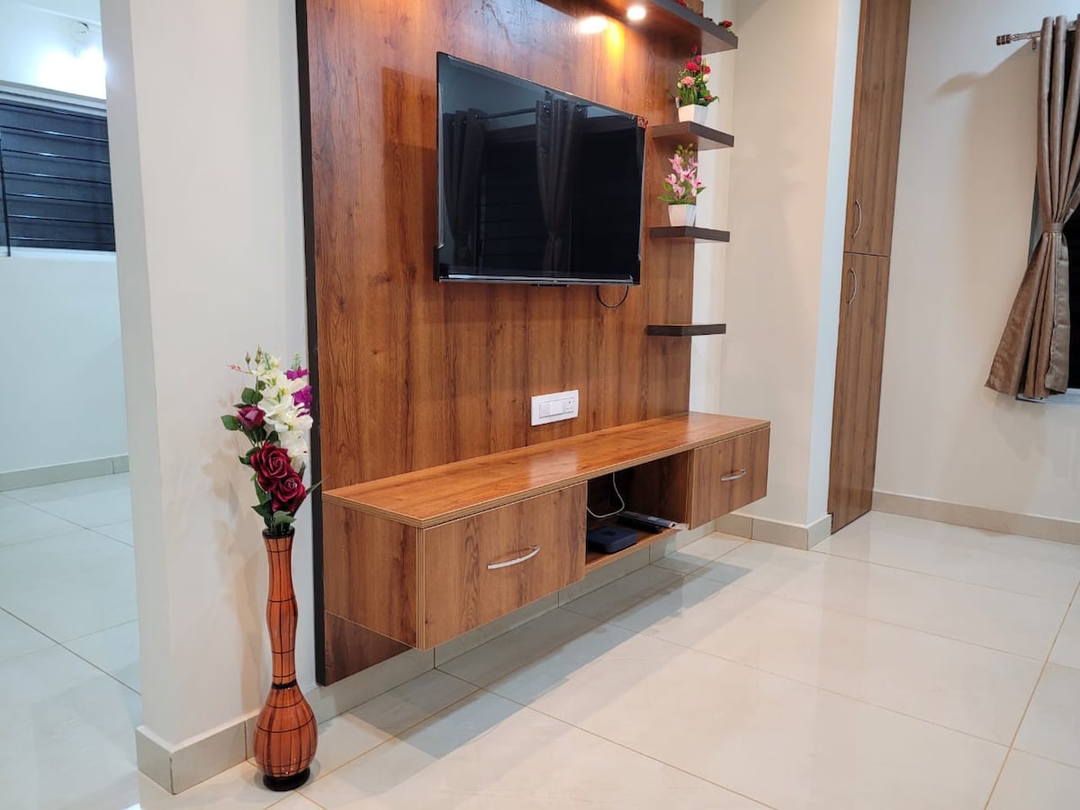 Sallë e dekoruar me lule