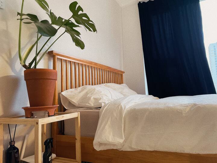 New! Botanic 493 (Check-in 6pm, late afternoon check-out at 2pm, 5 minutes in front of Uijeongbu Station, bedding was washed every day)