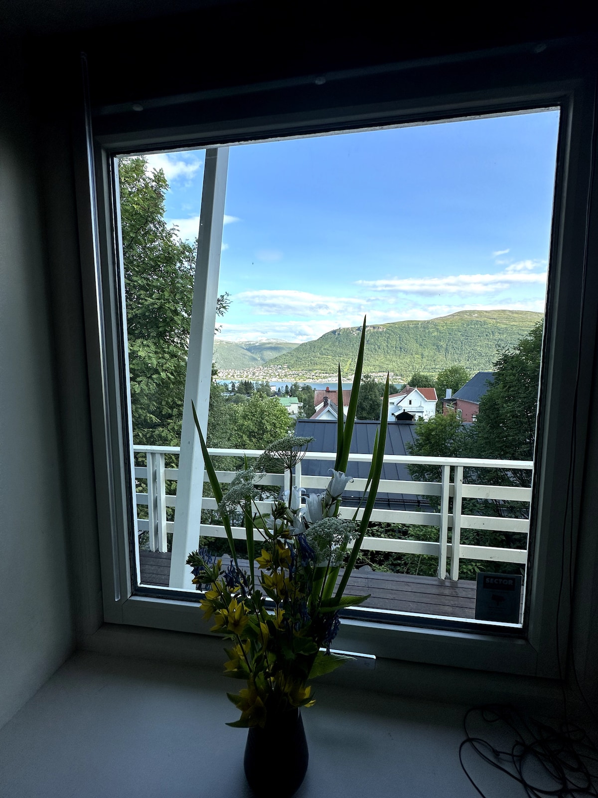 Finnmark County Modern Apartments Reference: Apartment With Ocean And Mountain Views Apartments For Rent In