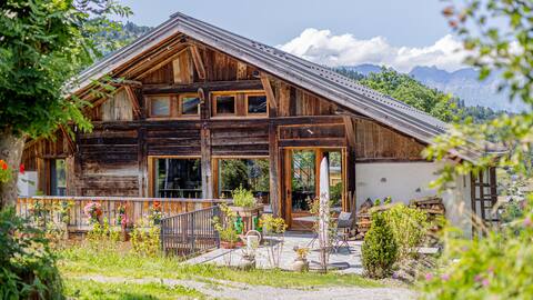 Luxury chalet, Mont Blanc view 5 min chairlift