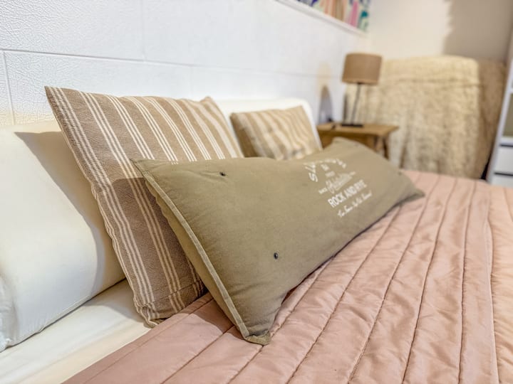 The Real Palermo Experience! 3bdr 5'plaza. Serrano - Buenos Aires