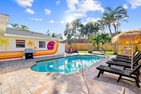 WPB Tropical Heated Pool Beach House! Golf, HotTub