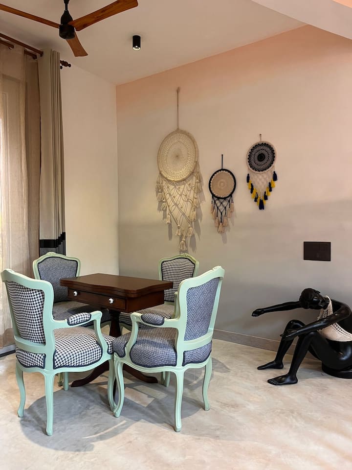Living room image 4