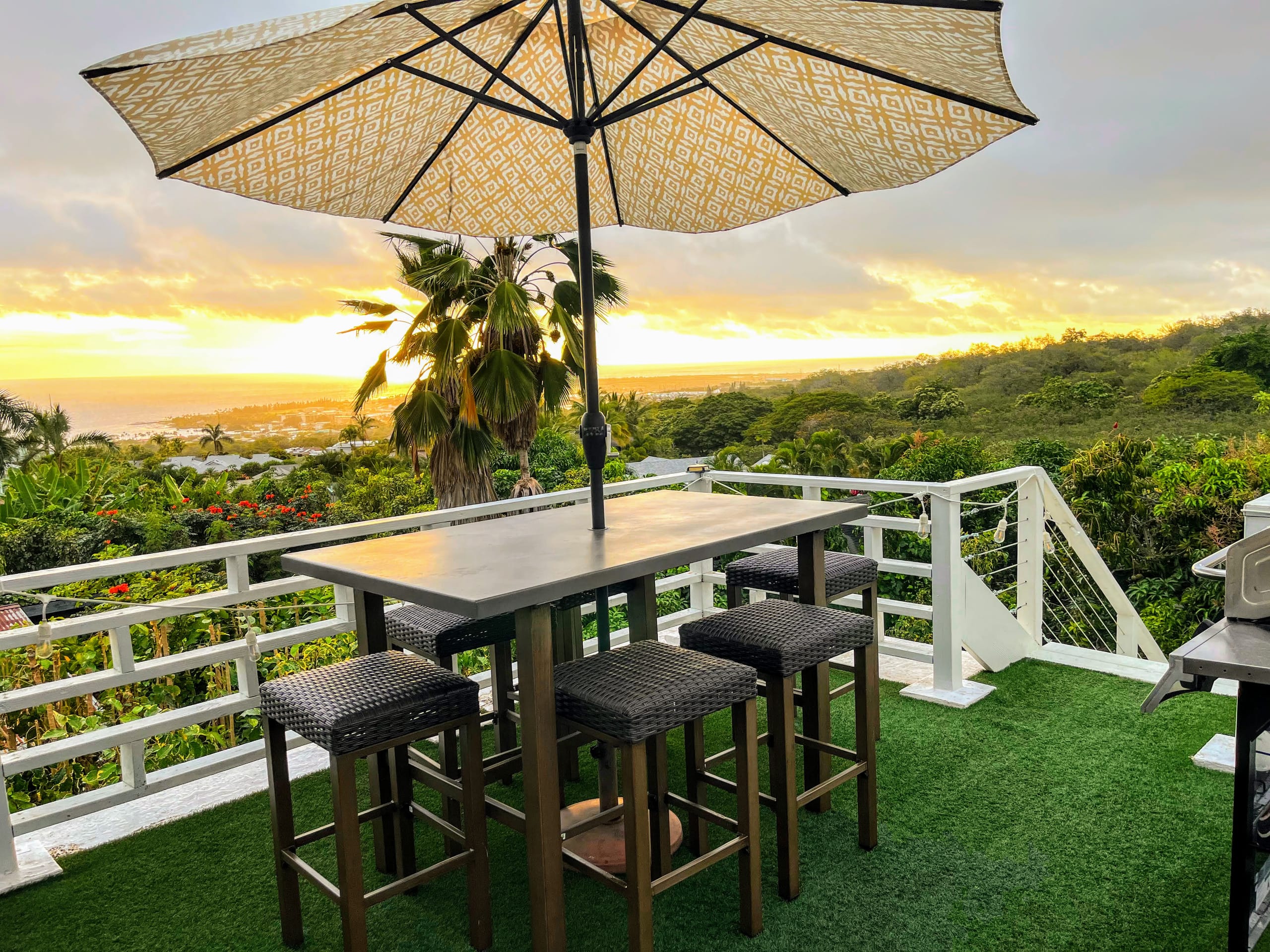 Home in Kailua-Kona · ★4.97 · 4 bedrooms · 8 beds · 4 shared baths - Image 30