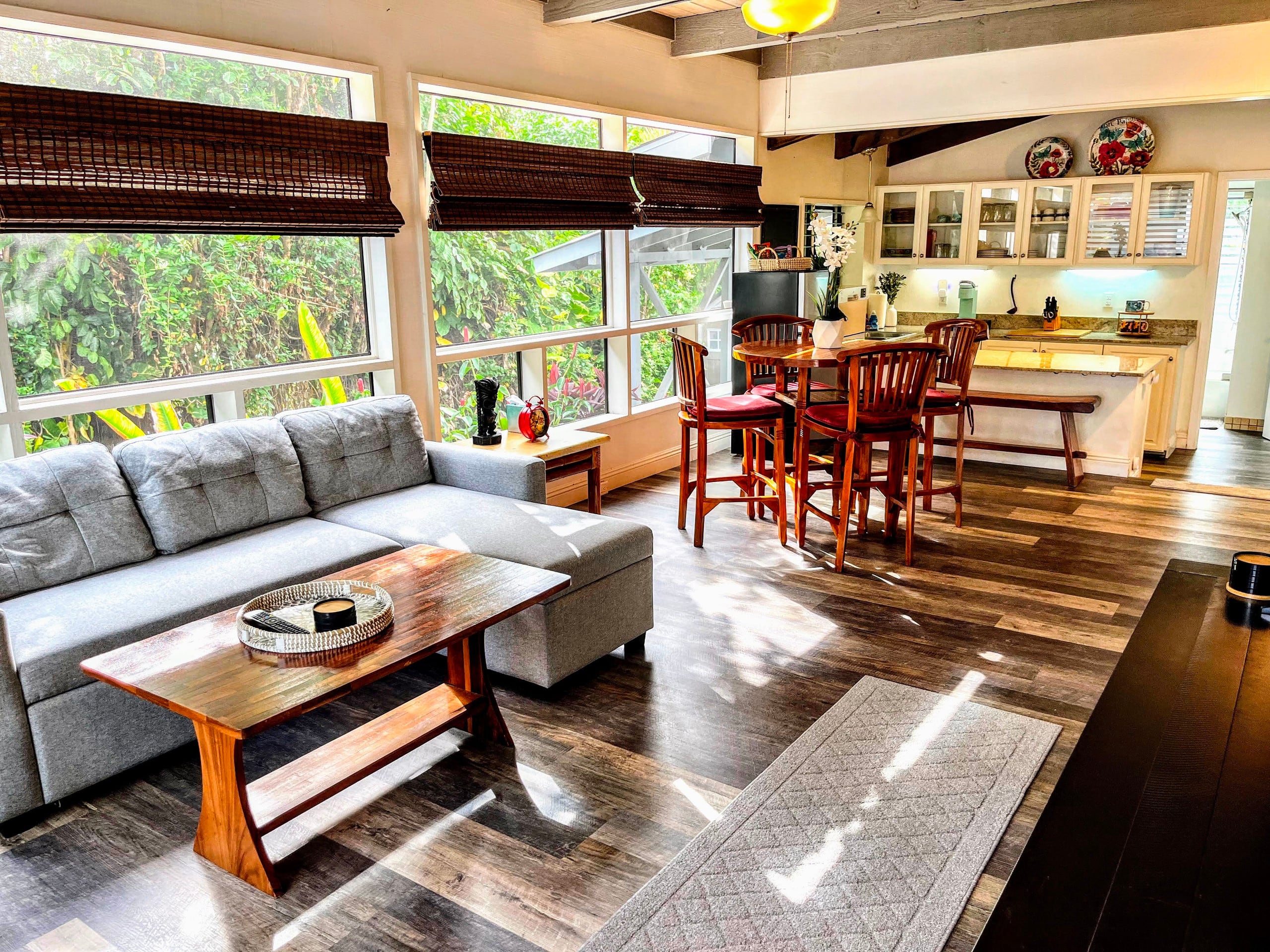 Home in Kailua-Kona · ★4.97 · 4 bedrooms · 8 beds · 4 shared baths - Image 5