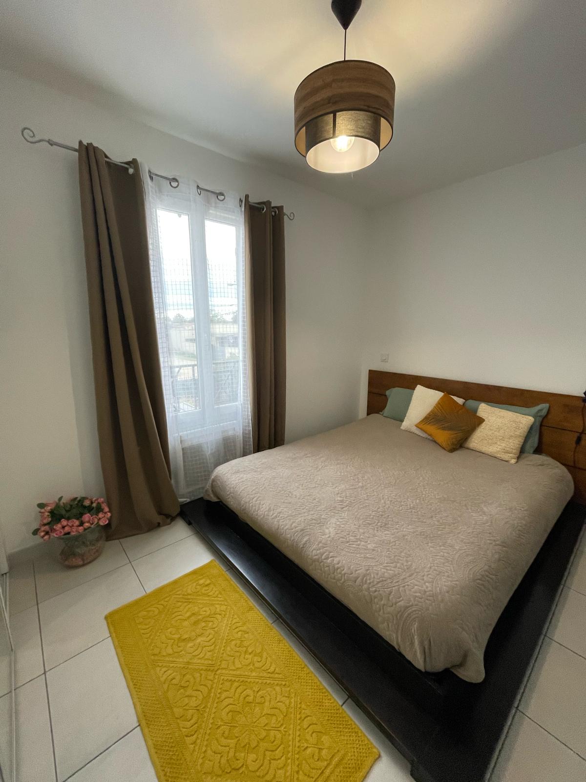 غرفة النوم 1