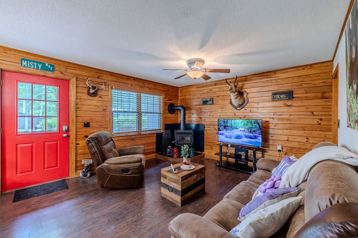 Cozy Smoky Mtn Cabin| Hot Tub+fire Pit+secluded - Cosby, TN