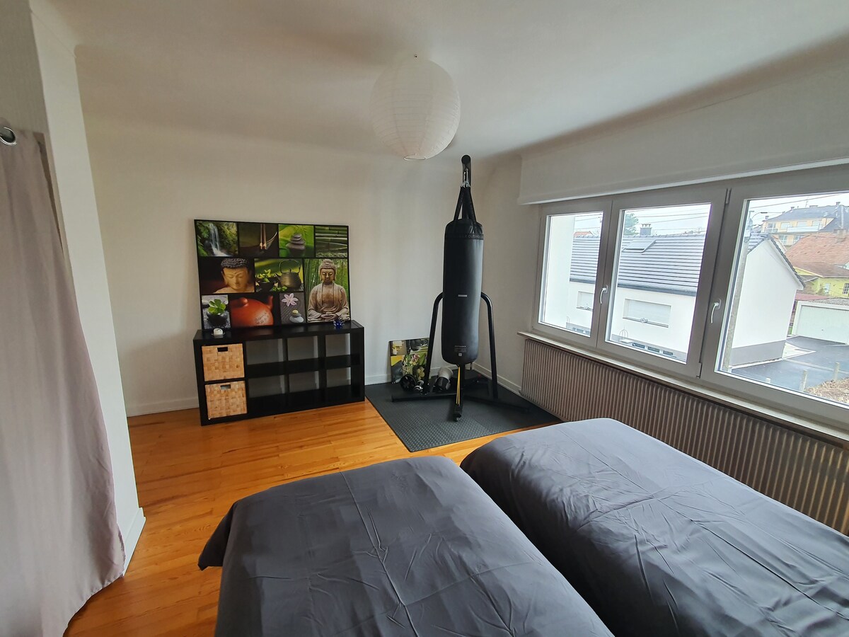 غرفة النوم 2