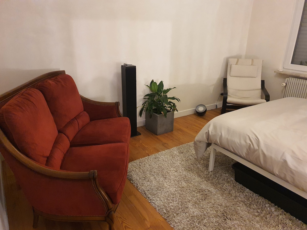 غرفة النوم 1