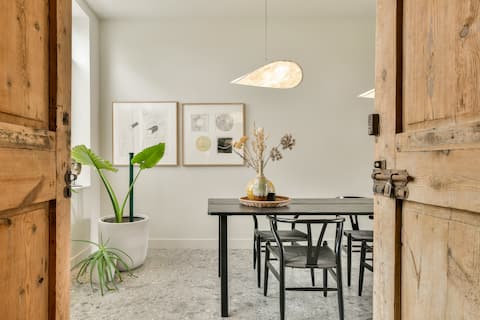 Luxurious residence along  the Old Rijn