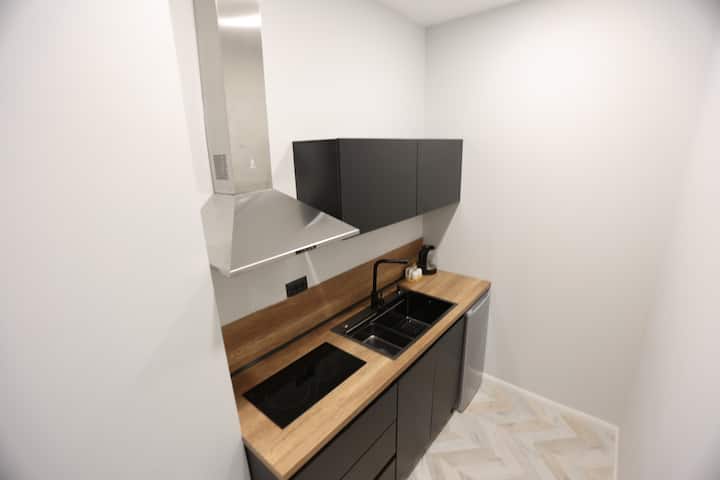 B.g Luxury Suites - Korçë