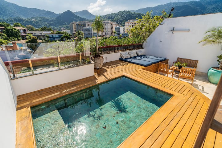 Unbelievable PH, Leblon! Amazing view and privacy!