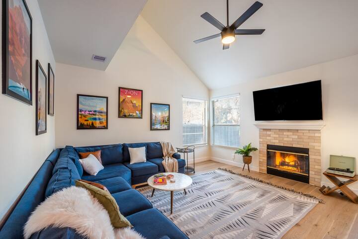 5BD 3BA︱Pool︱ HotTub︱Theater︱Arcade gallery image 3