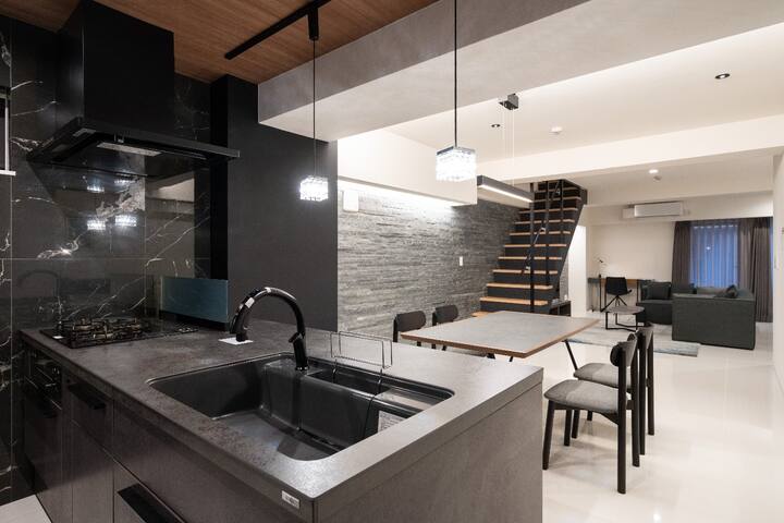 【102 sqm/2LDK】套房/建于 2022 年/豪华赤坂区 gallery image 2