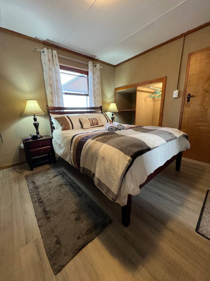 غرفة النوم 1