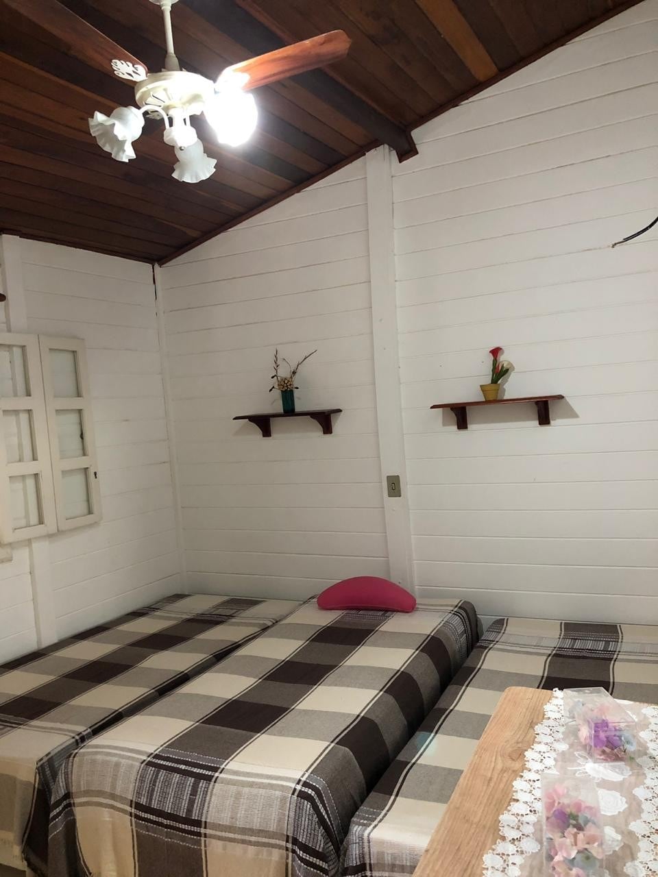 საძინებელი 1