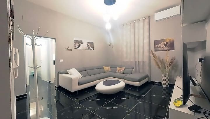 Tra Centro E Mare - Savona