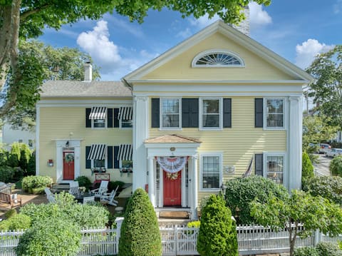 Downtown Historic Home / Walk to Restaurants/Shops