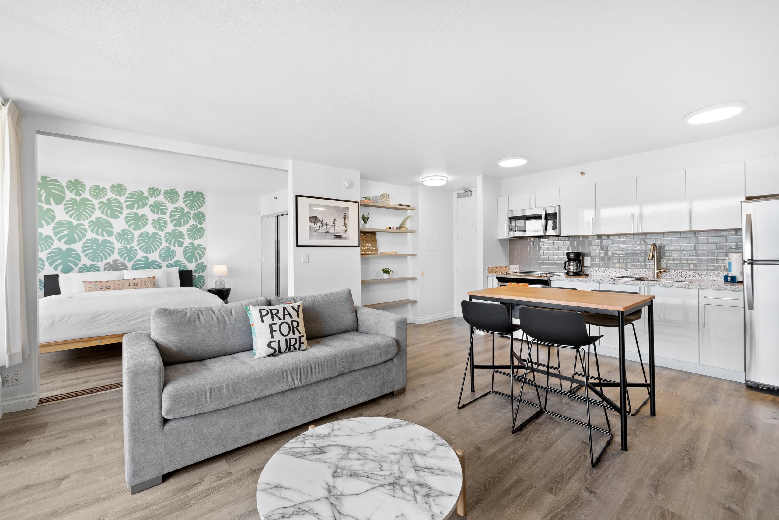 Condo in Honolulu · ★4.97 · 1 bedroom · 2 beds · 1 private bath - Image 5