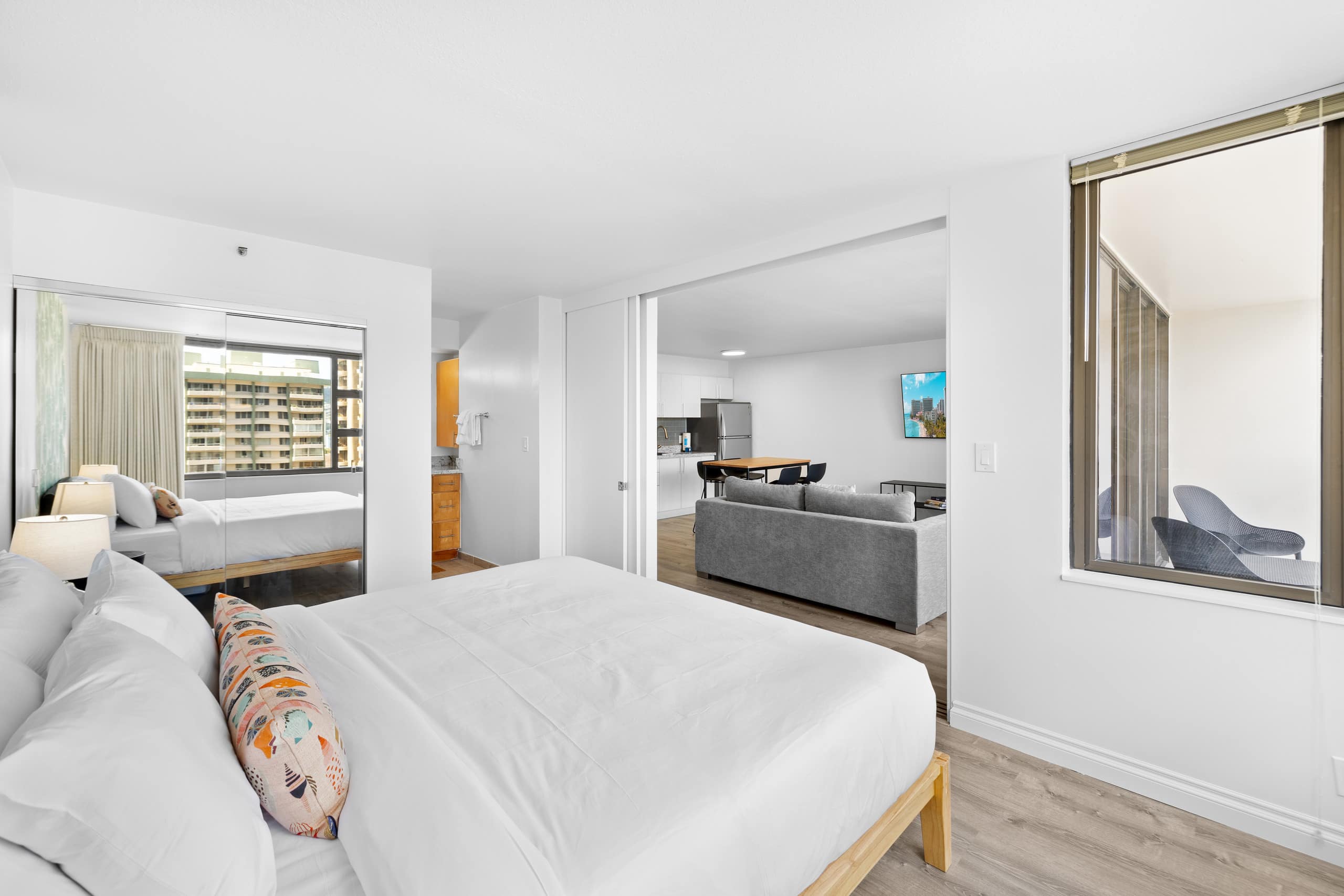 Condo in Honolulu · ★4.97 · 1 bedroom · 2 beds · 1 private bath - Image 21