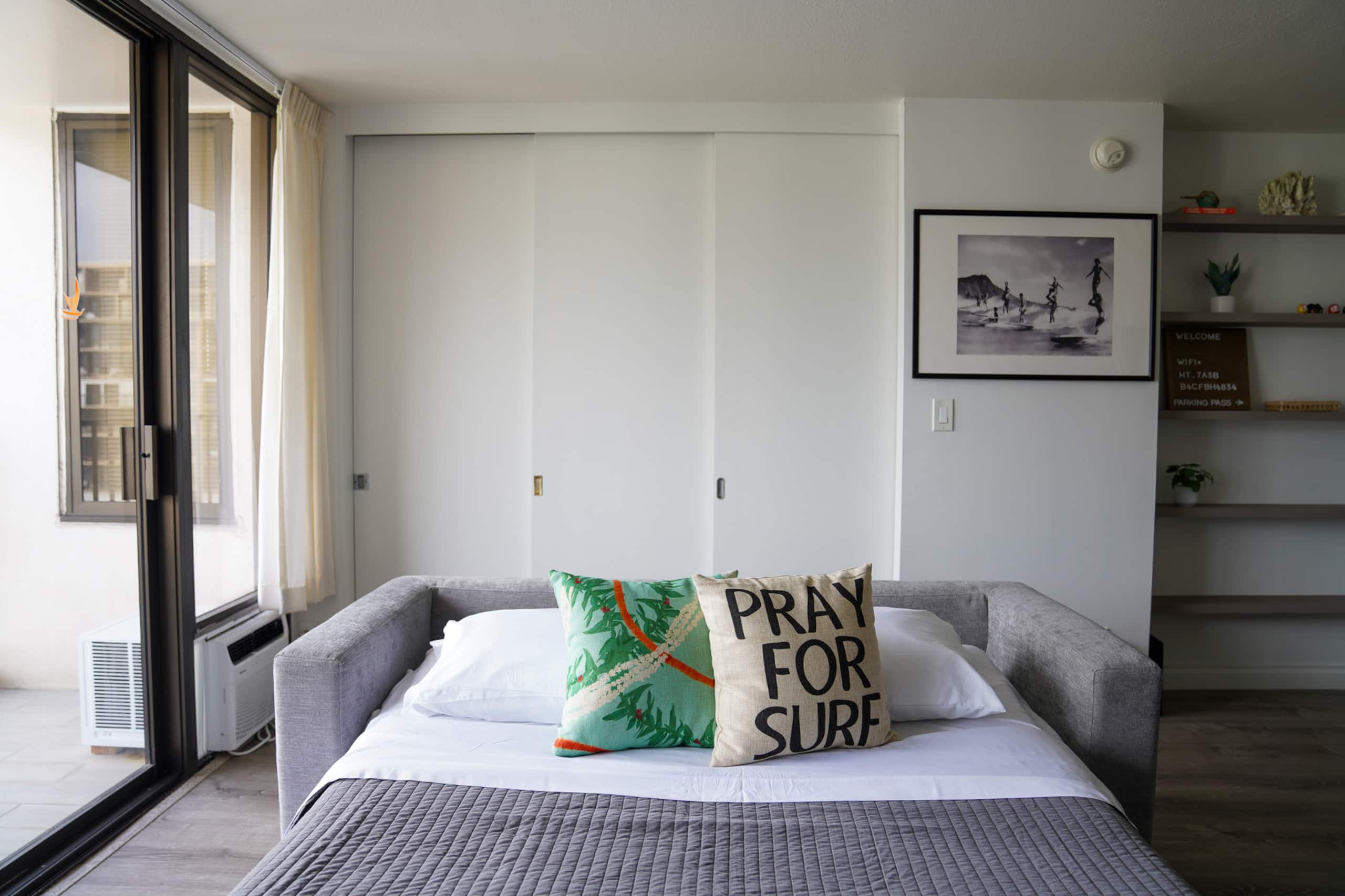 Condo in Honolulu · ★4.97 · 1 bedroom · 2 beds · 1 private bath - Image 59