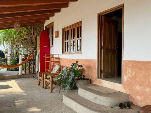 Casa las Hamacas (Playa La Saladita)